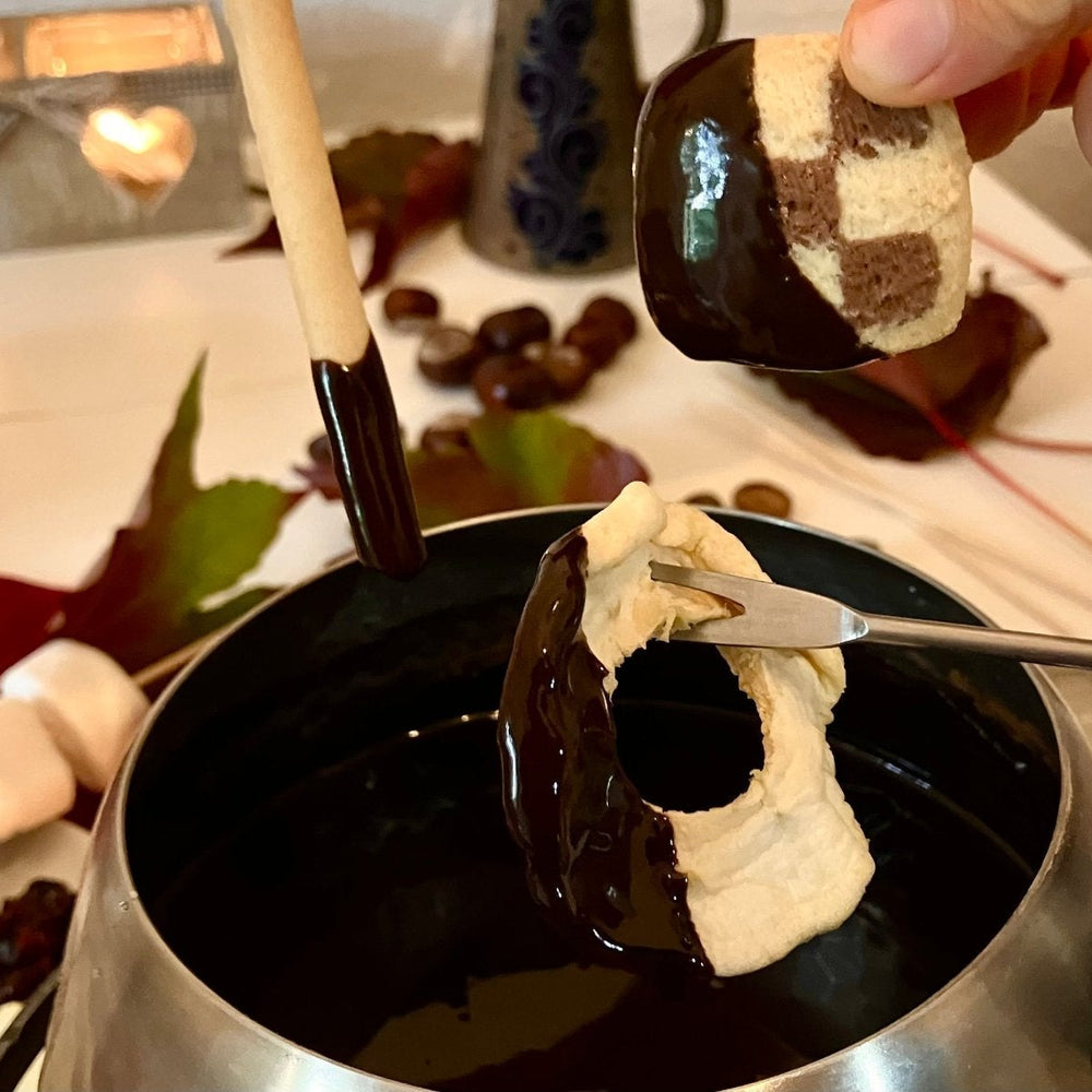 Samtiges Schokoladen-Fondue in herzhaft-süß - mal anders... - Pure Xocolate